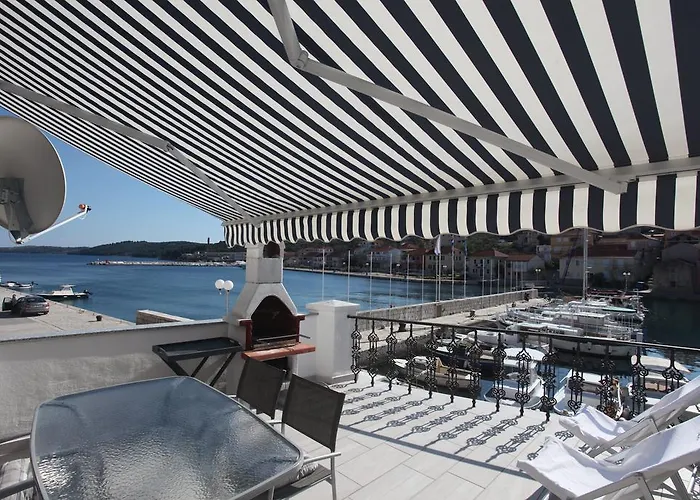 Dugi Otok 아파트 *